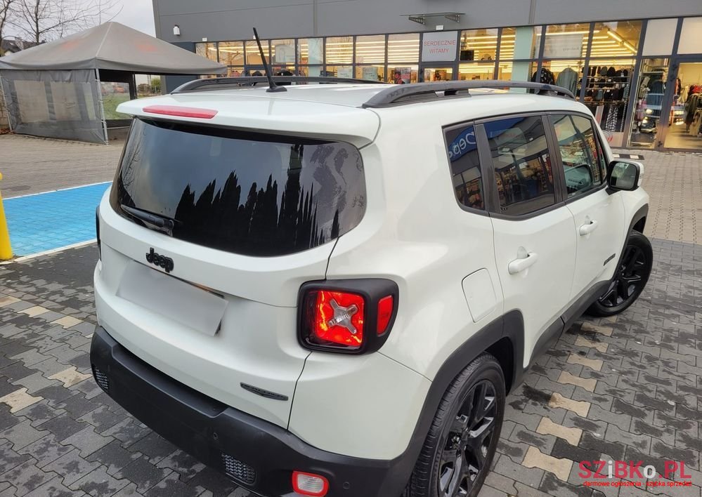 2016' Jeep Renegade photo #1