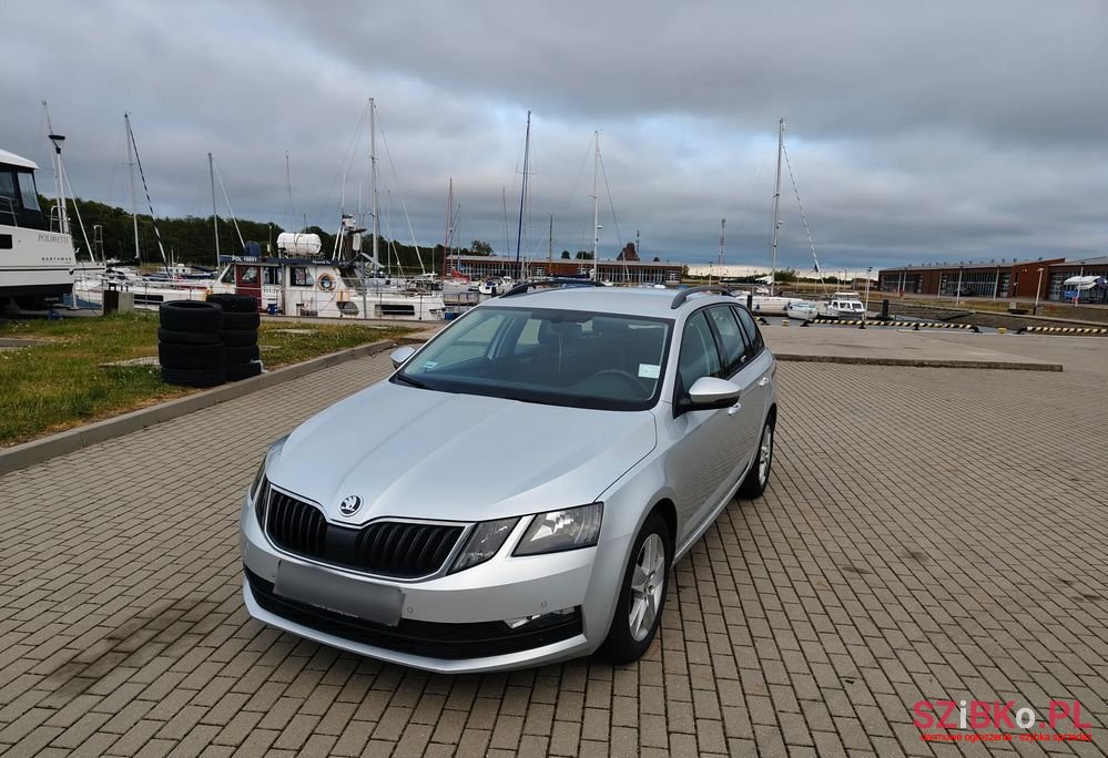 2018' Skoda Octavia 1.6 Tdi Ambition photo #1