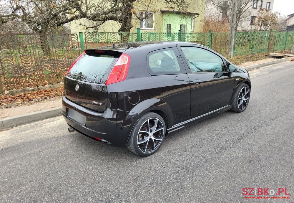 2009' Fiat Grande Punto 1.4 16V Sport photo #5