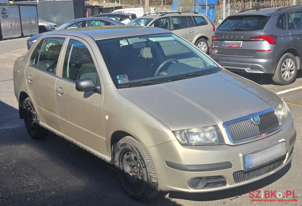 2006' Skoda Fabia photo #1