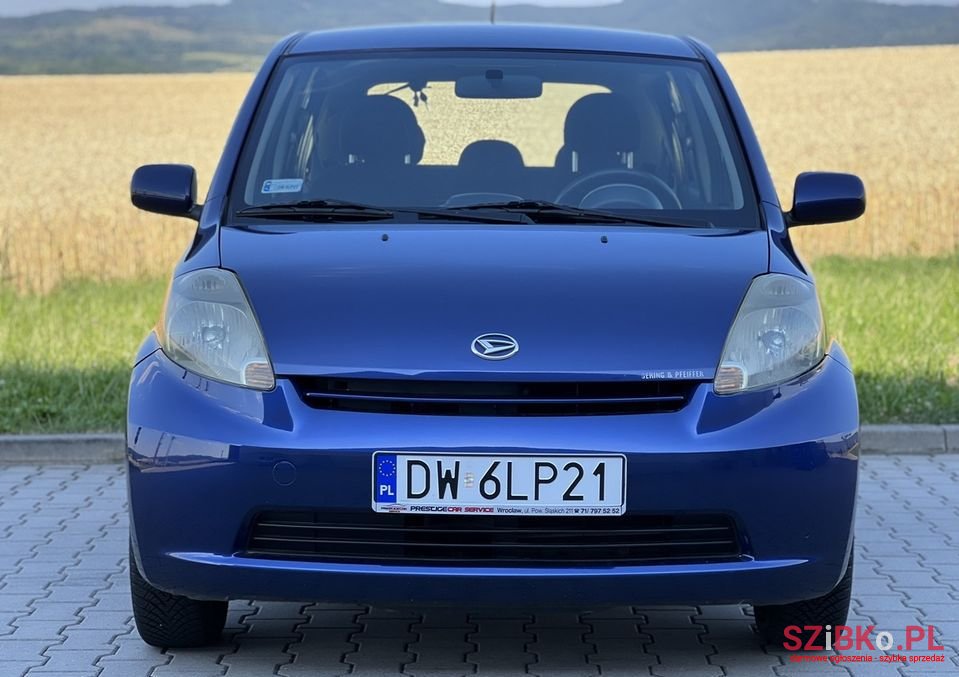 2006' Daihatsu Sirion photo #2