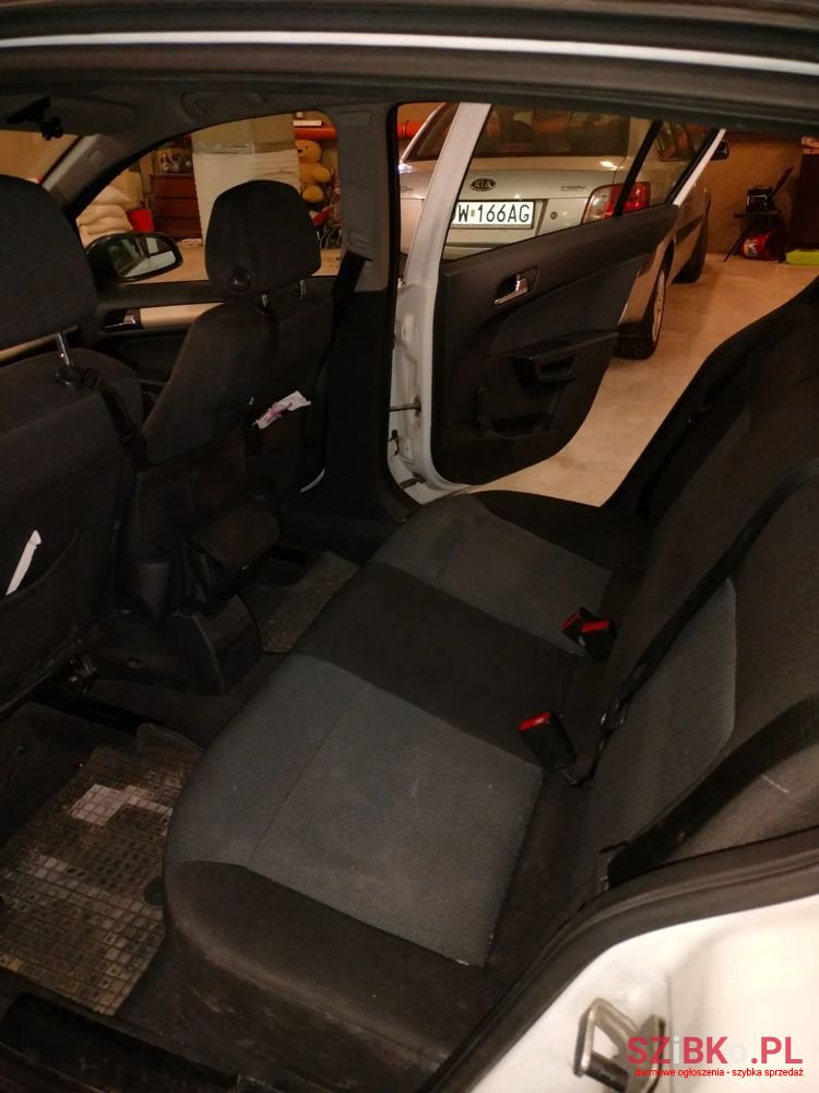 2007' Opel Astra photo #5