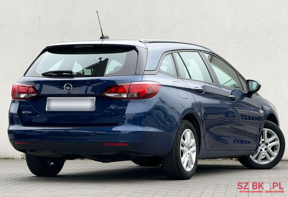 2020' Opel Astra V 1.5 Cdti Edition photo #2