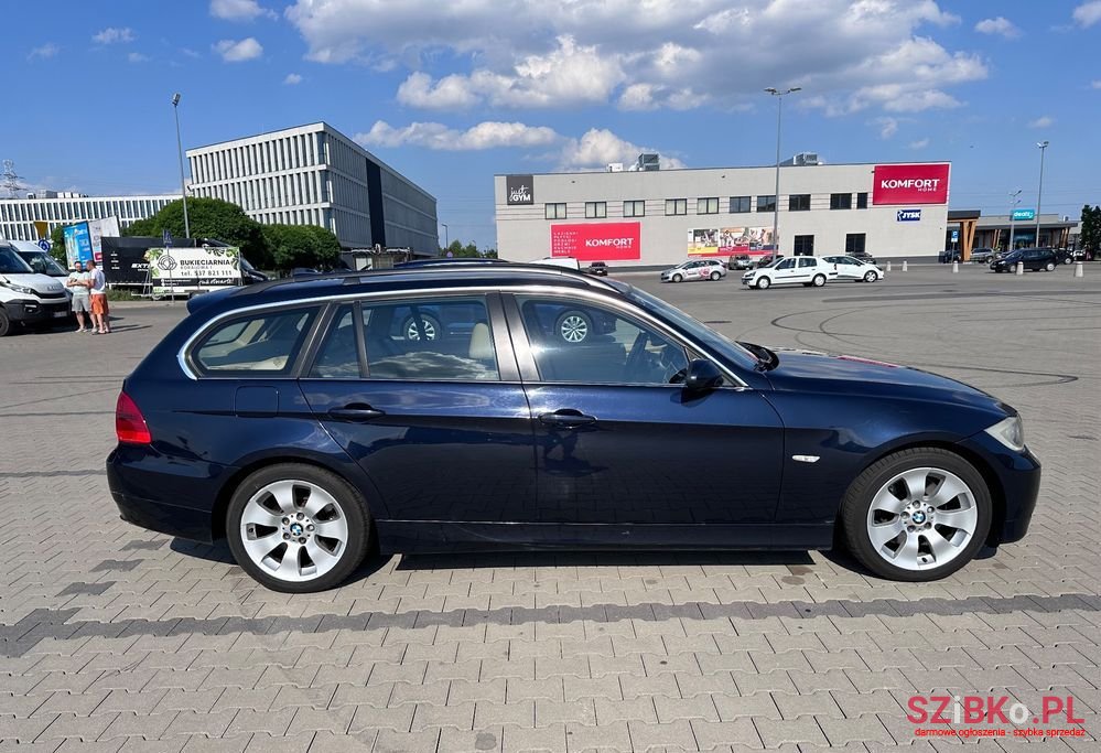 2006' BMW 3 Series 325Xi photo #4