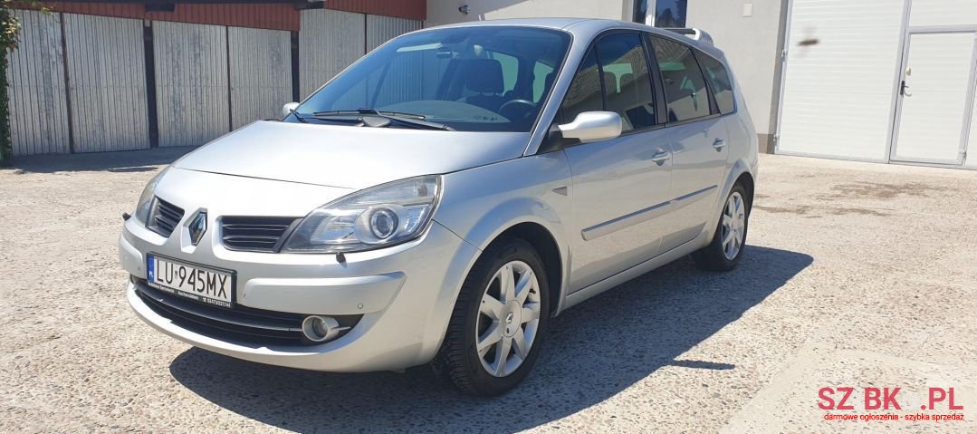 2006' Renault Grand Scenic photo #2