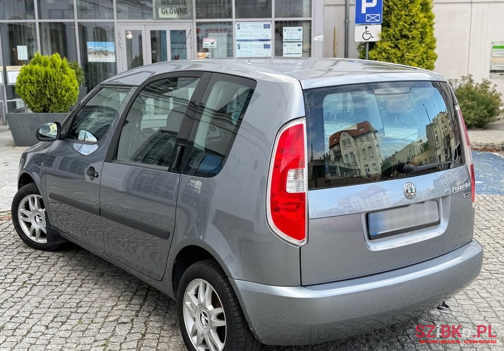 2009' Skoda Roomster photo #5