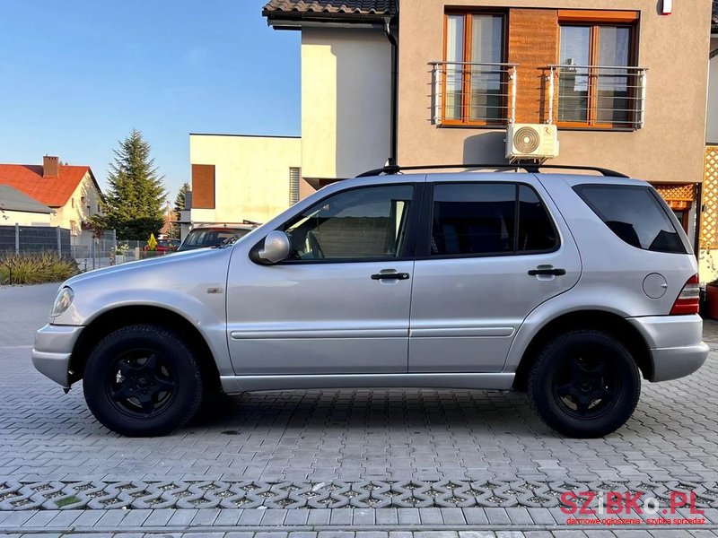 2000' Mercedes-Benz Ml 270 Cdi photo #6