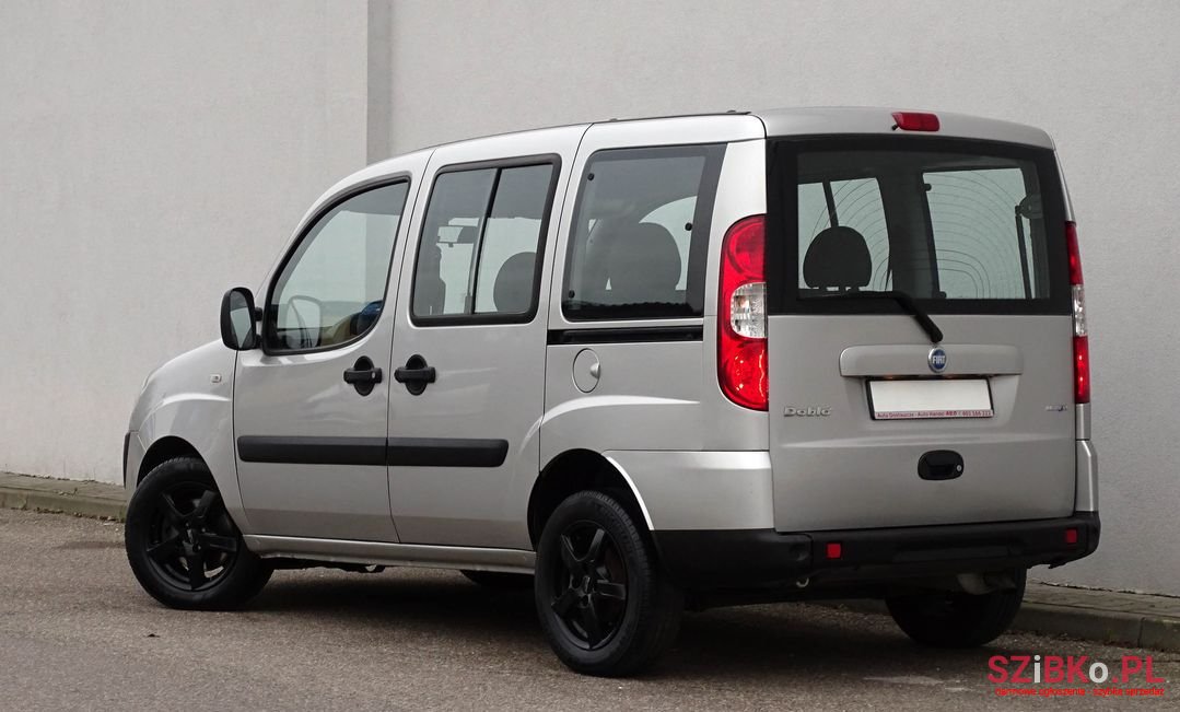 2007' Fiat Doblo photo #3