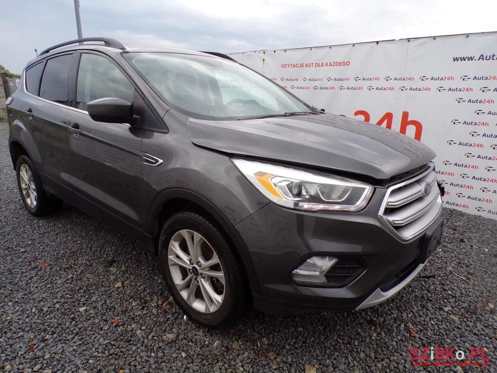 2016' Ford Kuga photo #1