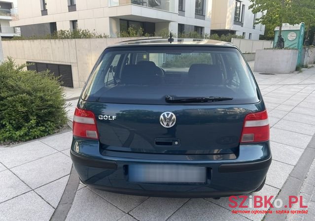 2003' Volkswagen Golf photo #5