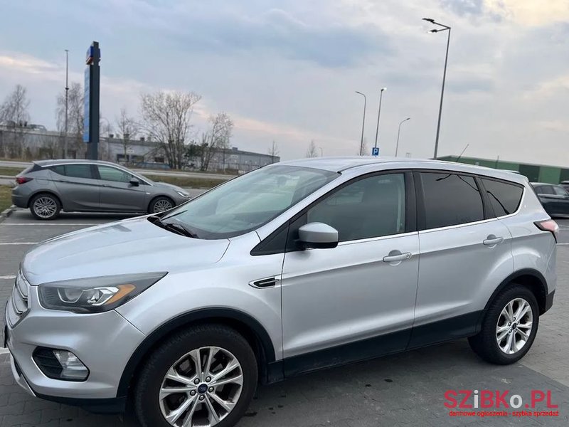 2017' Ford Escape photo #1