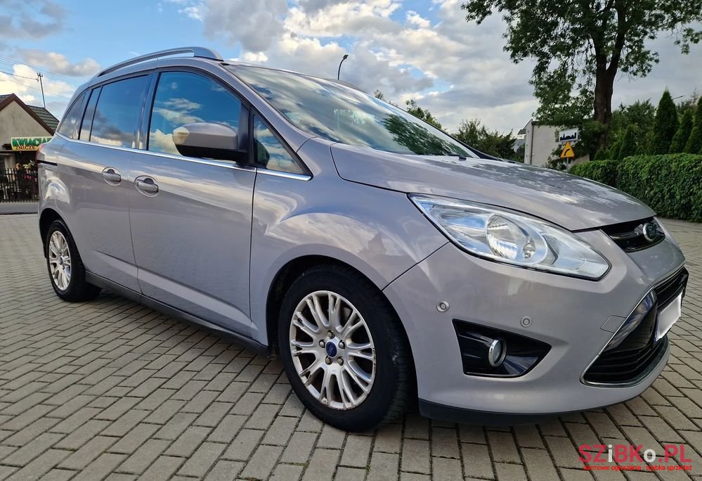 2011' Ford Grand C-MAX photo #3