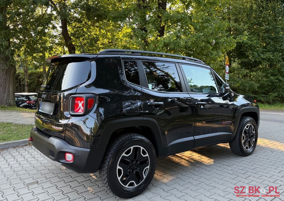 2016' Jeep Renegade photo #4