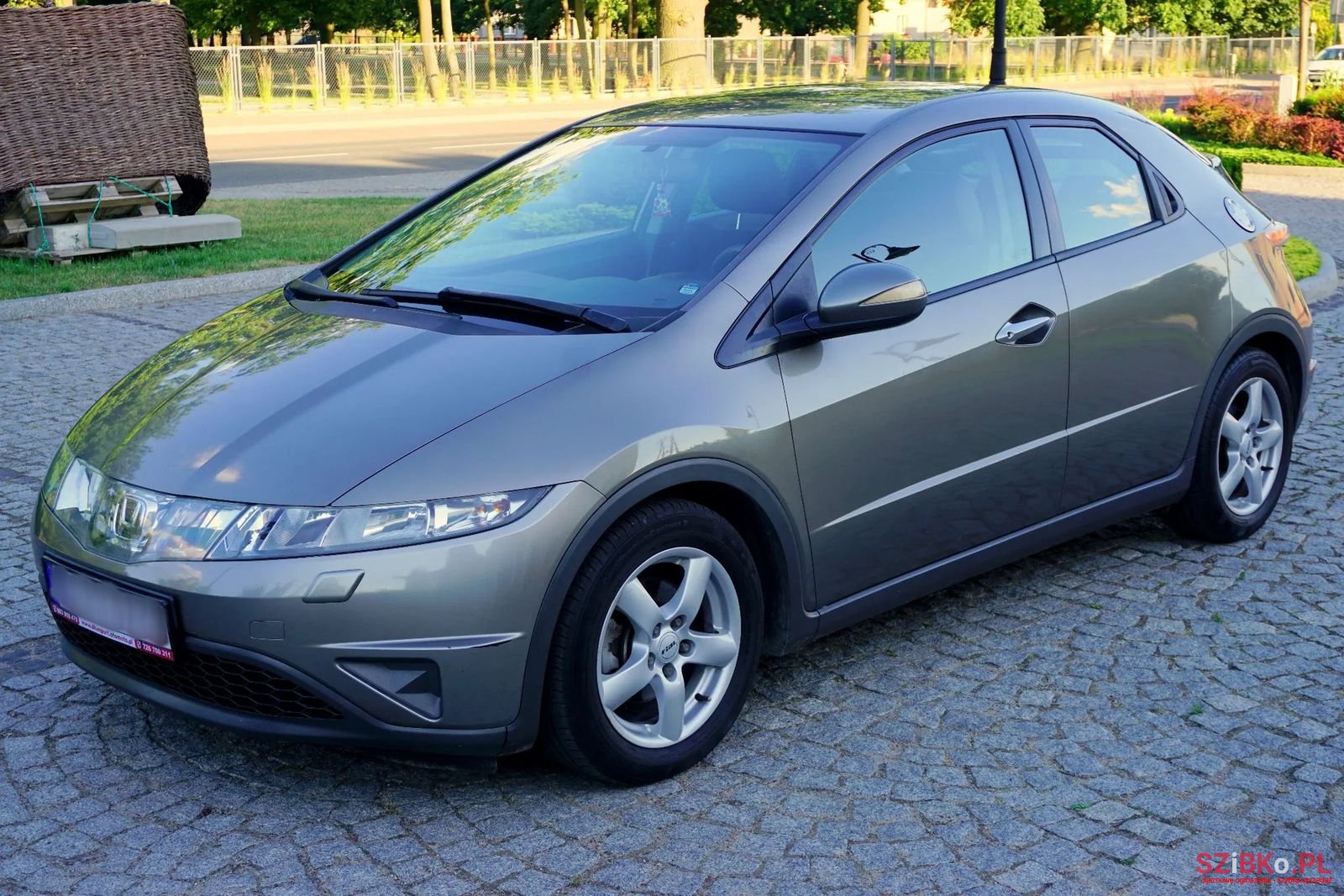 2007' Honda Civic Sport photo #1