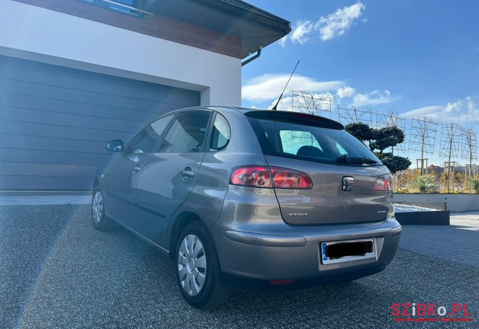 2006' SEAT Ibiza photo #2