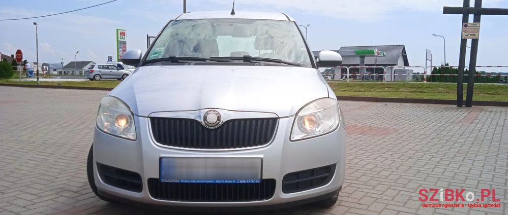 2008' Skoda Roomster 1.2 12V Style photo #2