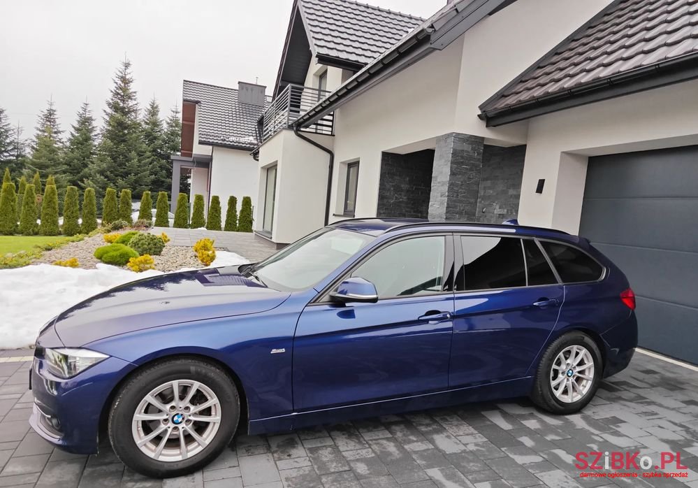 2015' BMW 3 Series photo #5