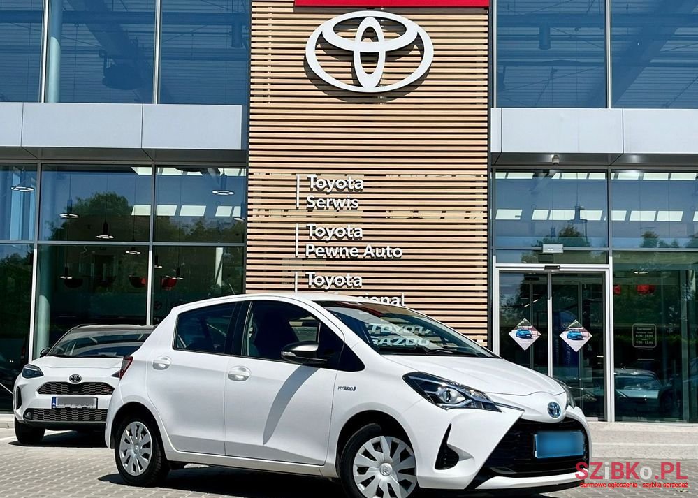 2020' Toyota Yaris photo #1