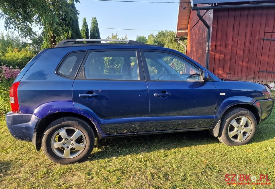 2005' Hyundai Tucson photo #4