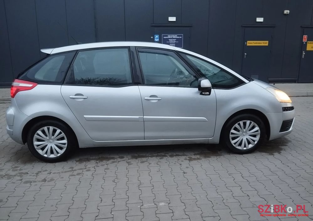2007' Citroen C4 Picasso 1.8I Impress photo #3