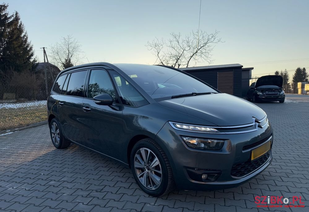 2014' Citroen C4 Grand Picasso photo #3