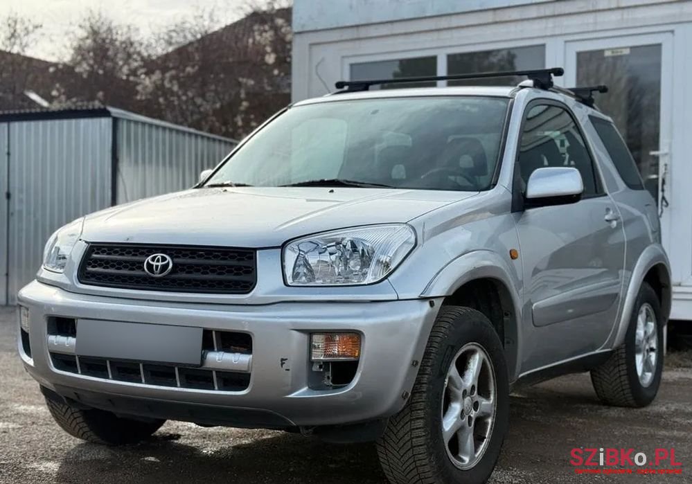 2002' Toyota RAV4 4X4 photo #2