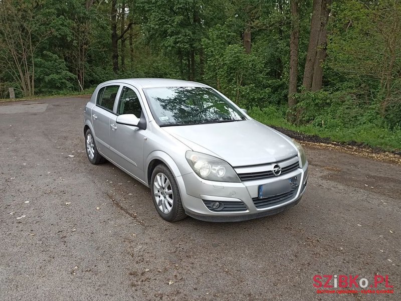 2005' Opel Astra Iii 1.6 Enjoy photo #1