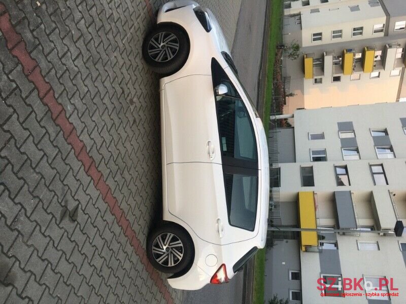 2018' Toyota Yaris photo #3