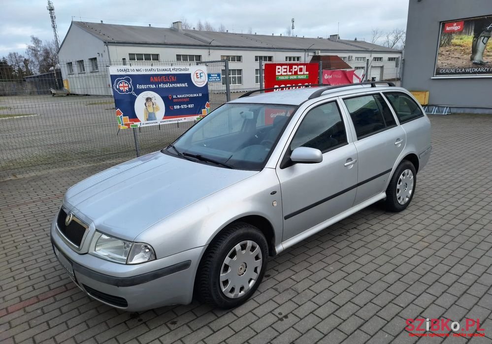 2002' Skoda Octavia photo #6