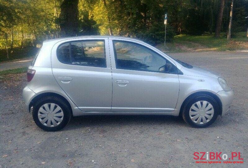 2000' Toyota Yaris photo #1
