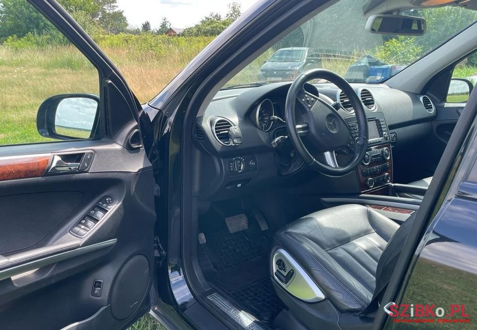 2007' Mercedes-Benz Ml photo #3