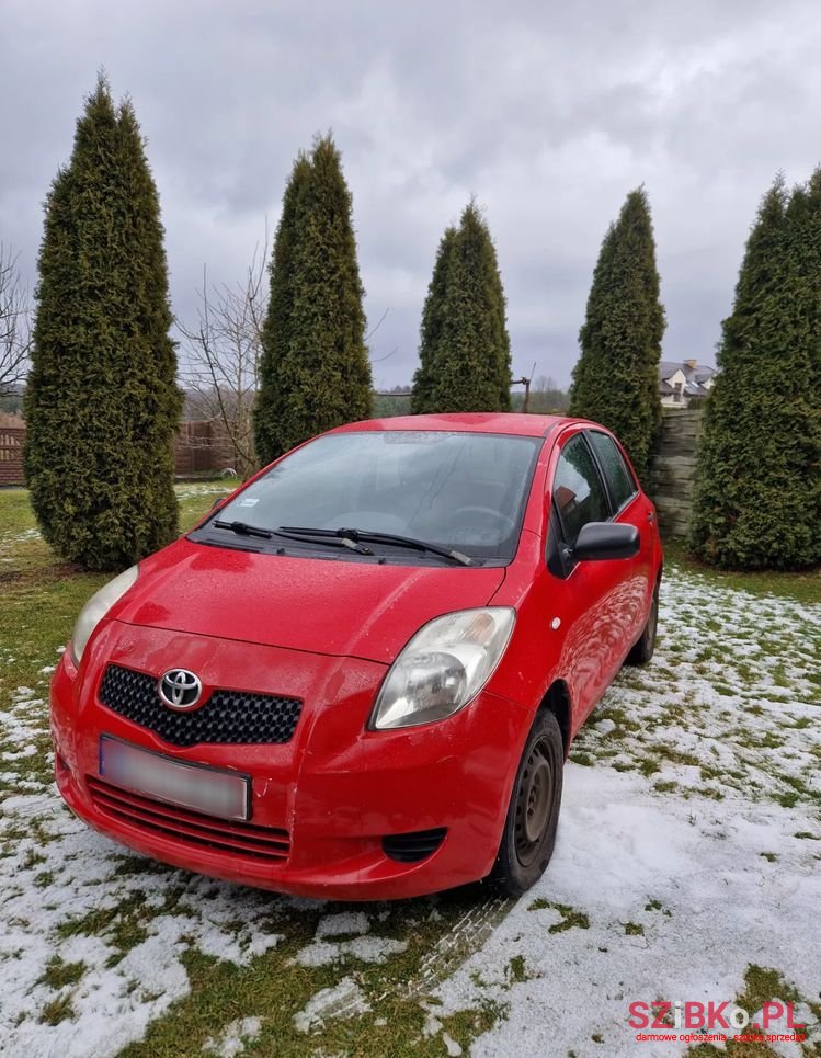 2007' Toyota Yaris photo #3