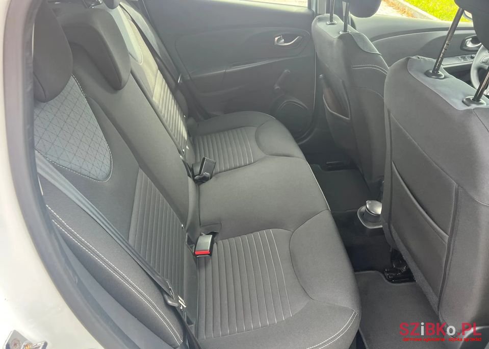 2015' Renault Clio photo #5