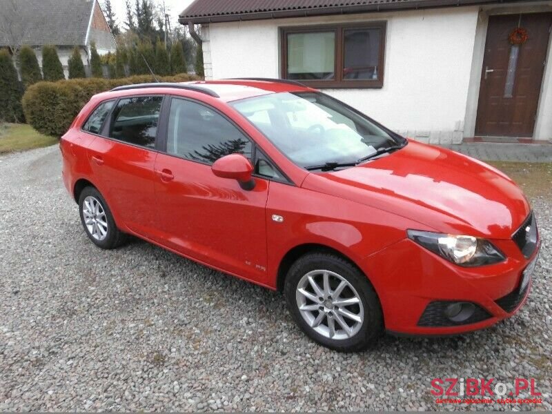 2012' SEAT Ibiza photo #2