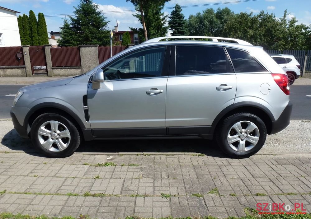 2010' Opel Antara 2.0 Cdti 4X4 Edition photo #3