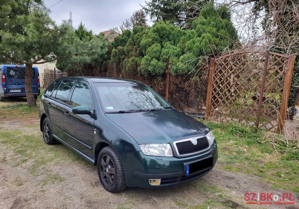 2003' Skoda Fabia photo #2