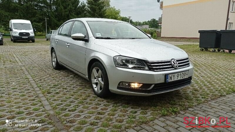 2012' Volkswagen Passat photo #1