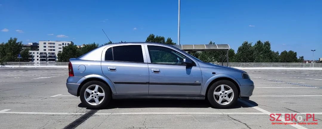 2003' Opel Astra photo #2