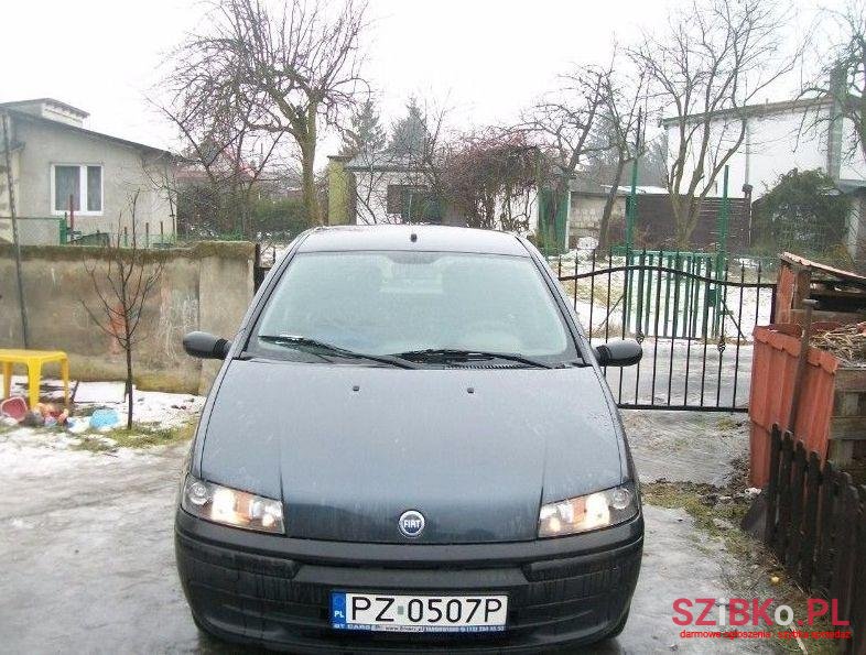 2001' Fiat Punto photo #3