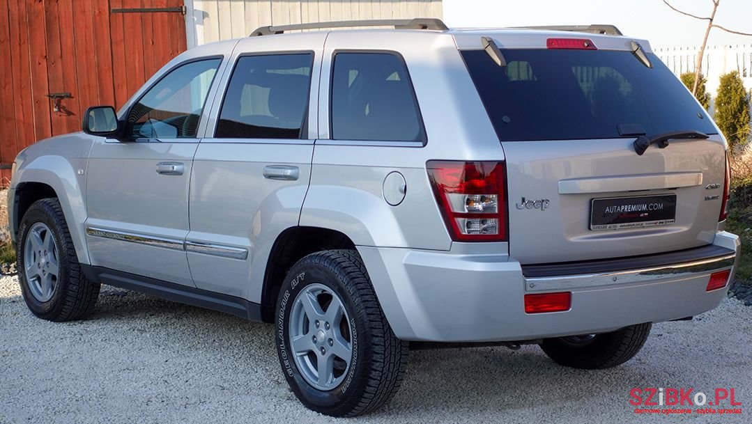 2005' Jeep Grand Cherokee photo #5