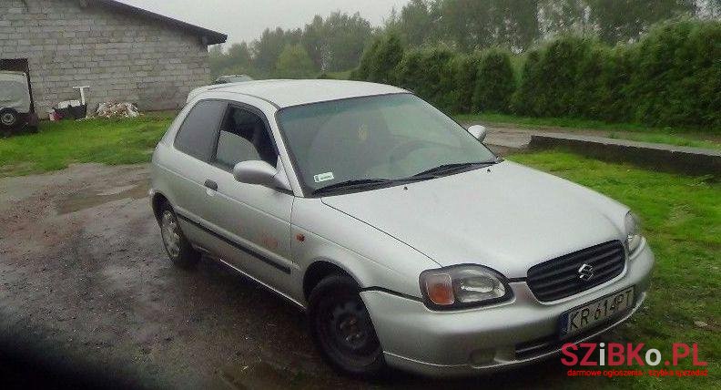 2001' Suzuki Baleno photo #1