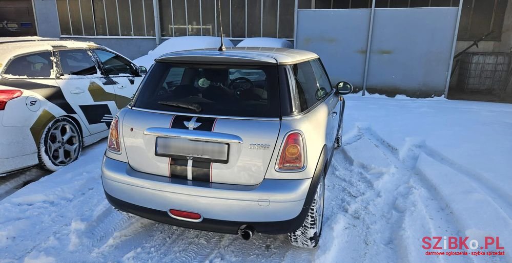 2007' MINI Cooper Standard photo #3