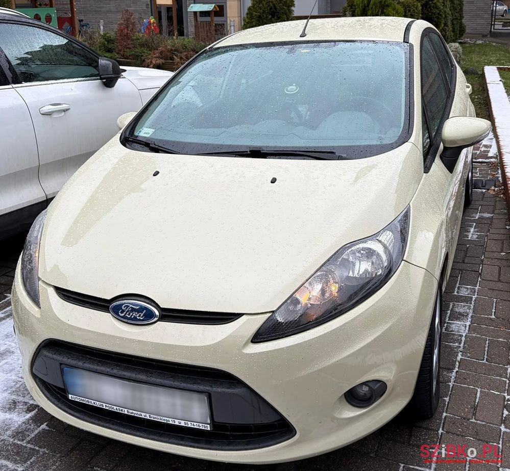 2008' Ford Fiesta photo #2