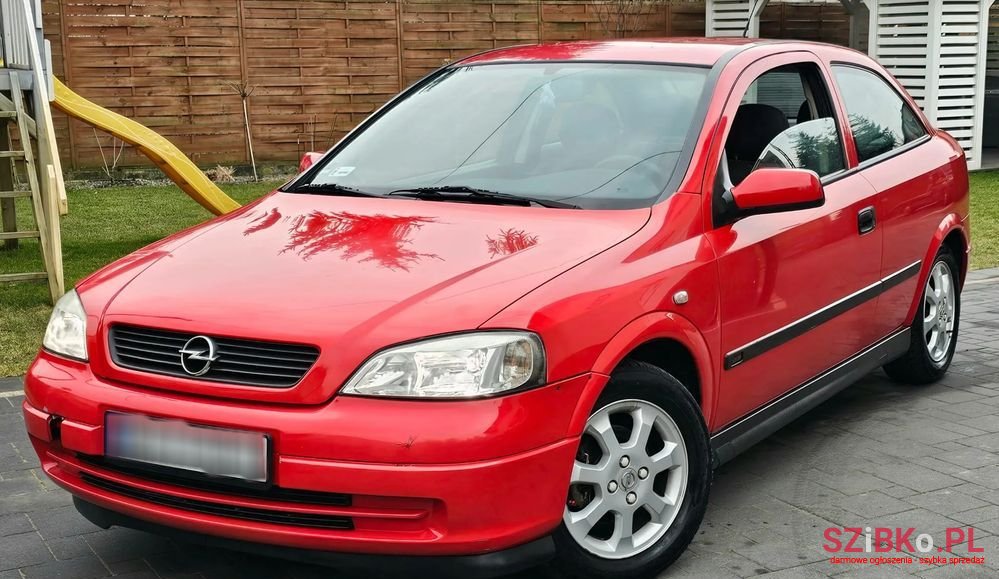 2001' Opel Astra Ii 1.6 Gl / Start photo #1