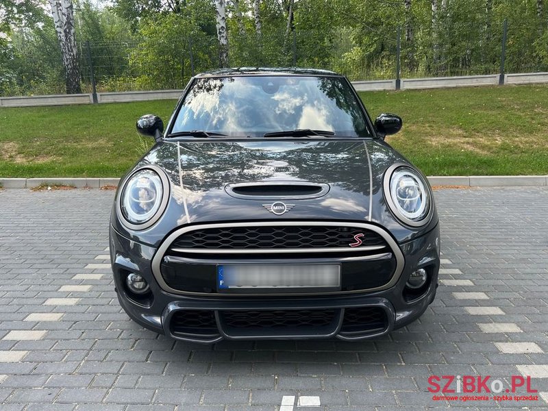 2021' MINI Cooper S Standard photo #4