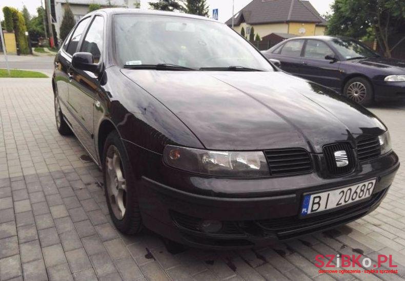 2003' SEAT Leon photo #1
