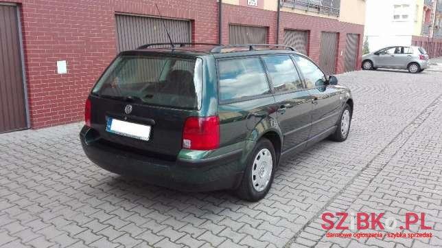 1998' Volkswagen Passat photo #2