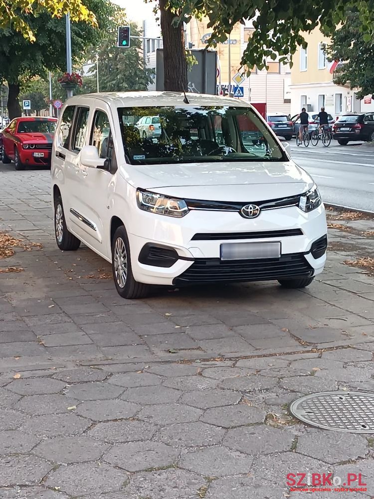 2021' Toyota ProAce City Verso photo #1