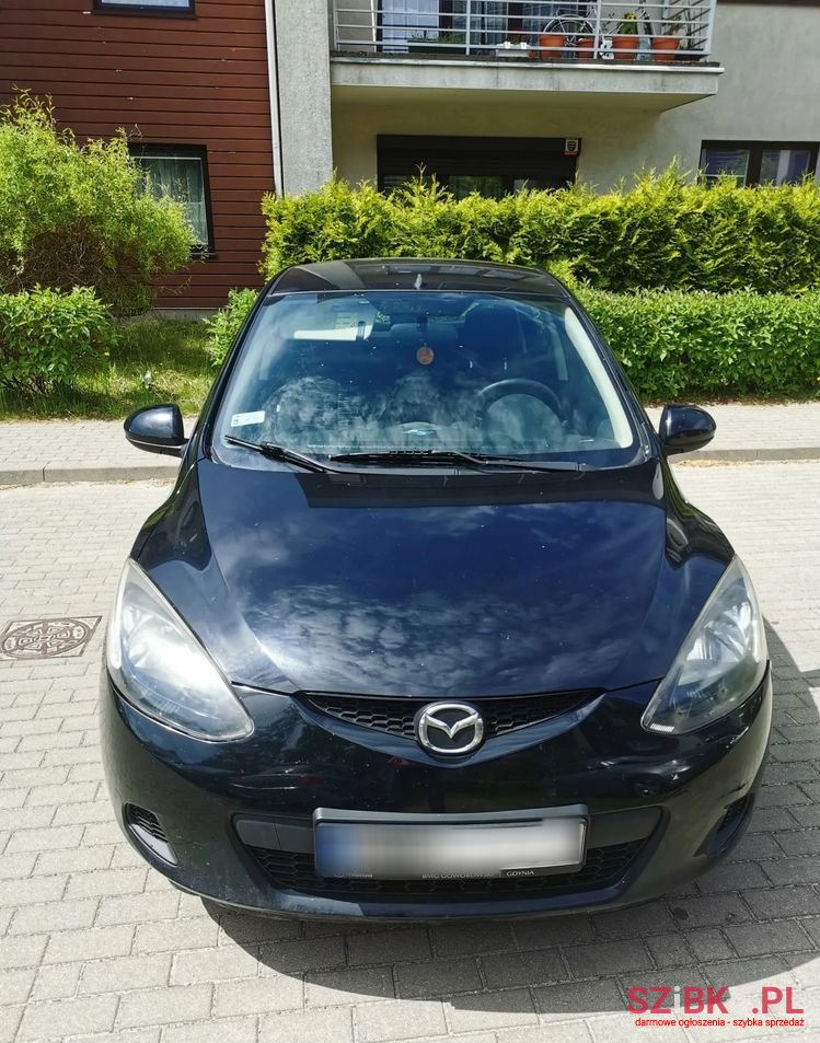 2010' Mazda 2 photo #3
