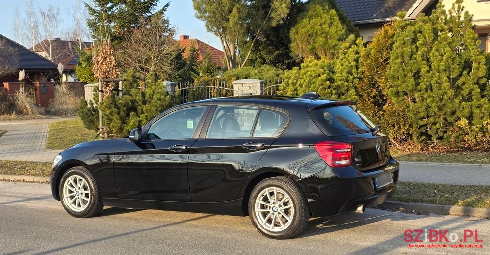 2014' BMW 1 Series 116I photo #6